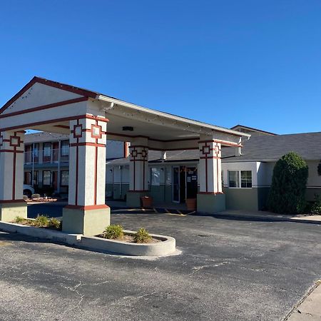Cambridge Inn オクラホマシティ エクステリア 写真