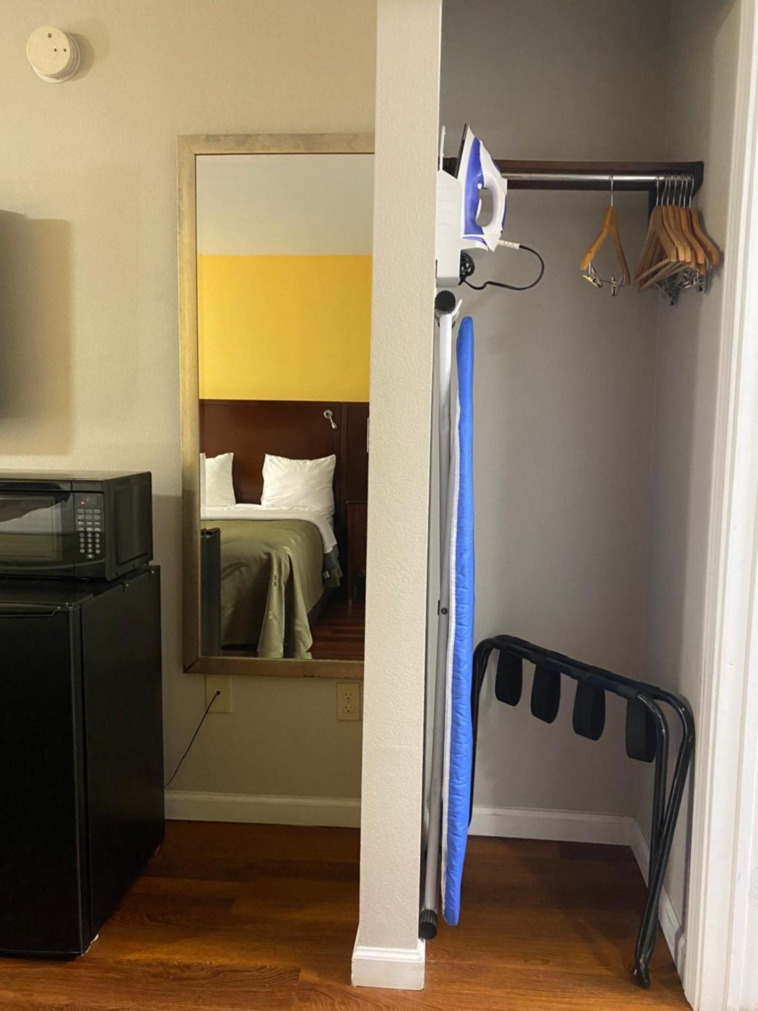 Cambridge Inn オクラホマシティ エクステリア 写真